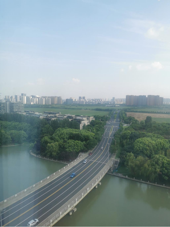 大亮易学——仅凭一张室外照片直断家庭情况